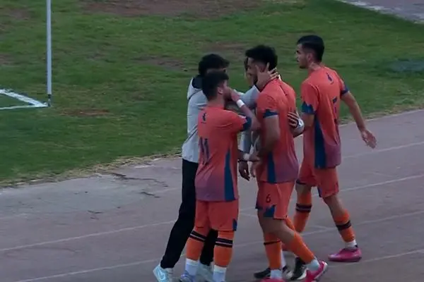 ببینید؛ گل اول پادیاب به استقلال با شوت استثنایی فریبرز یوسفی دقیقه 10