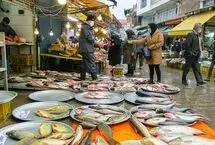 تصویری از یک «ماهی‌فروش رشتی» در دوران ناصرالدین شاه