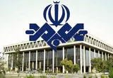 رفتارهای عجیب مجری صداوسیما در آنتن زنده؛ از پرت کردن خودکار تا اظهارات بی‌معنی