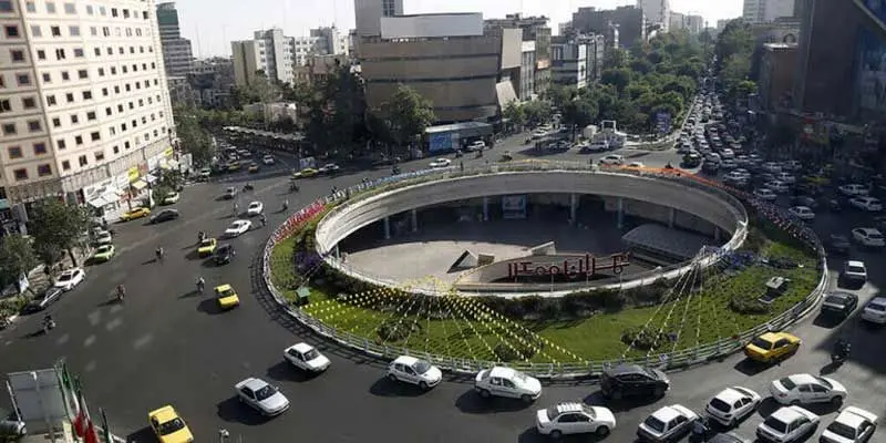  سال ۱۳۴۵، نمایی از میدان ولیعصر و بلوار کشاورز