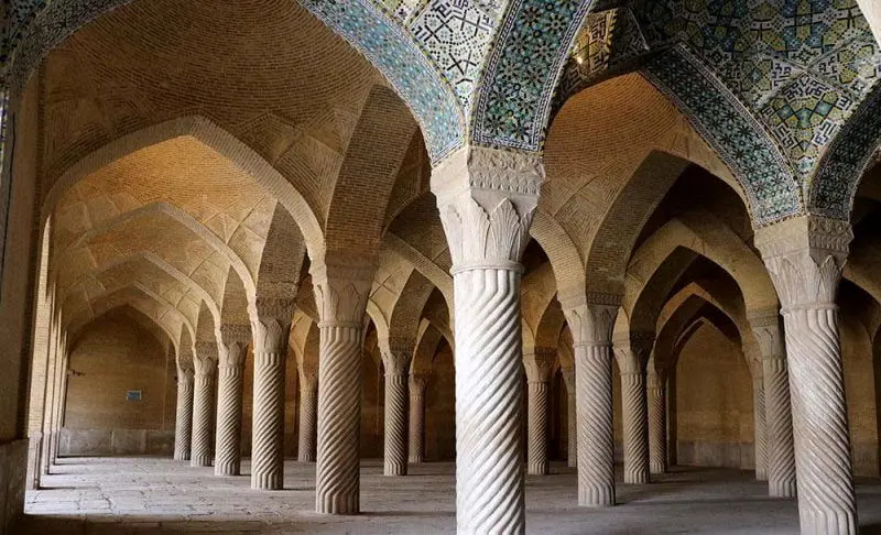 توقف فوری حفاری غیرمجاز در حریم مسجد تاریخی وکیل شیراز