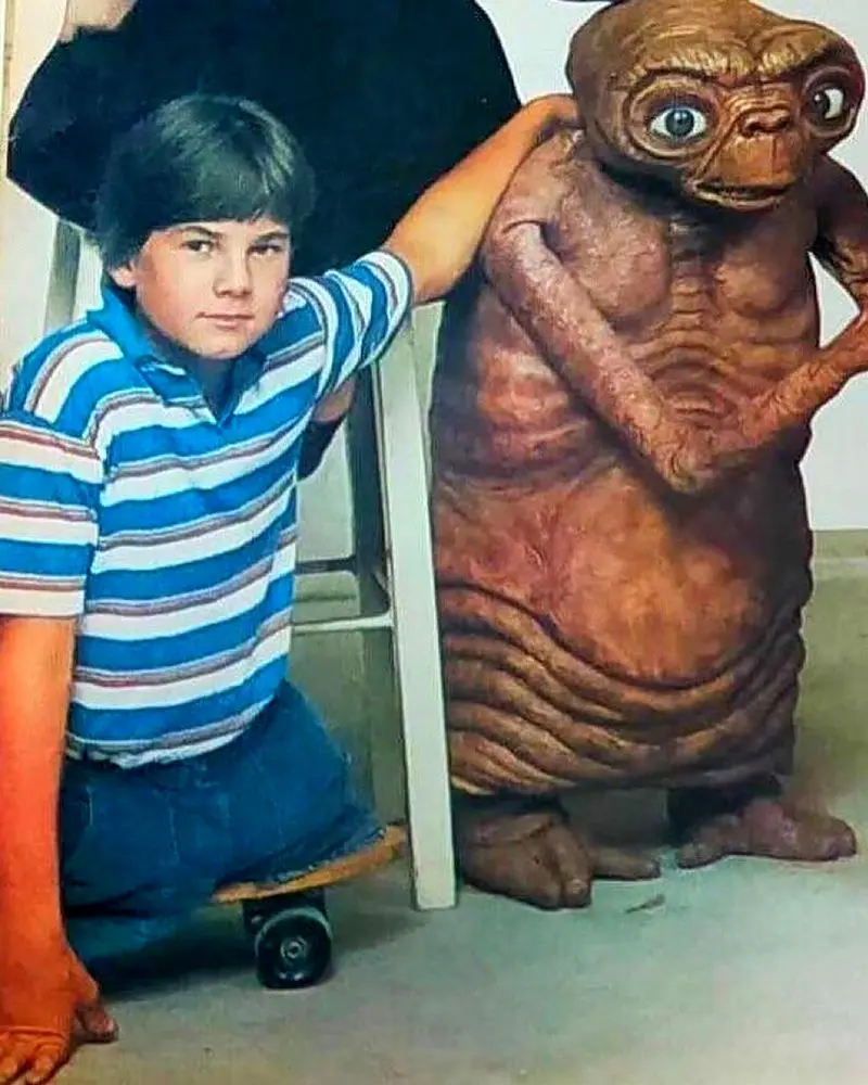 2345192_869