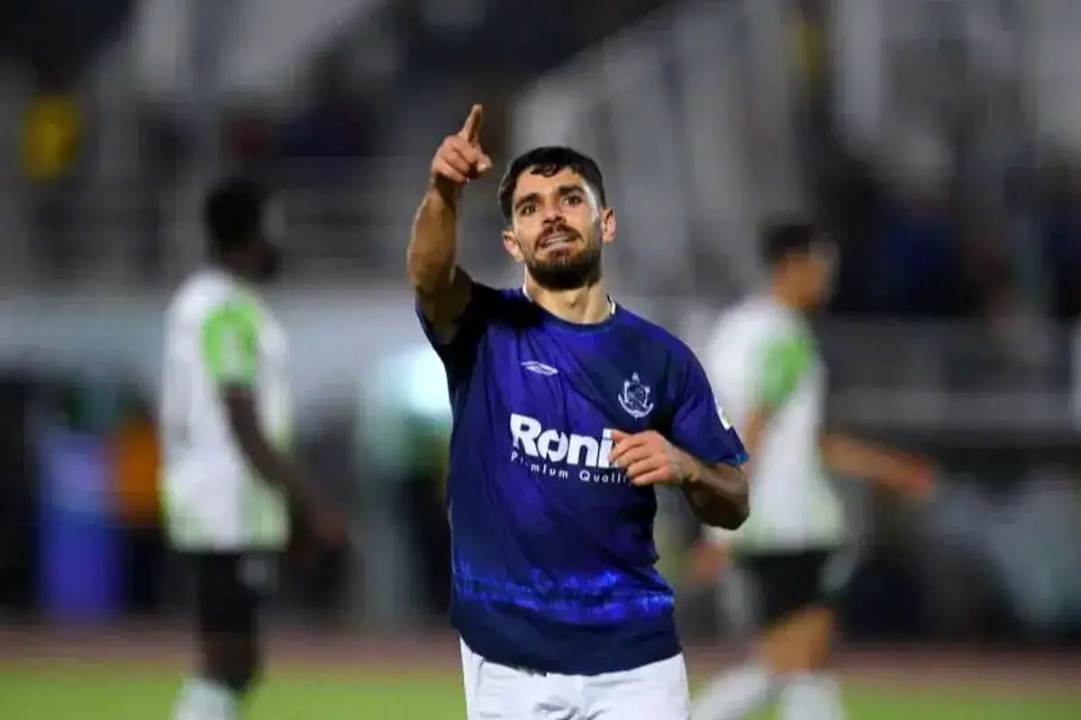 عمری بدون توافق با پرسپولیس از باشگاه خارج شد