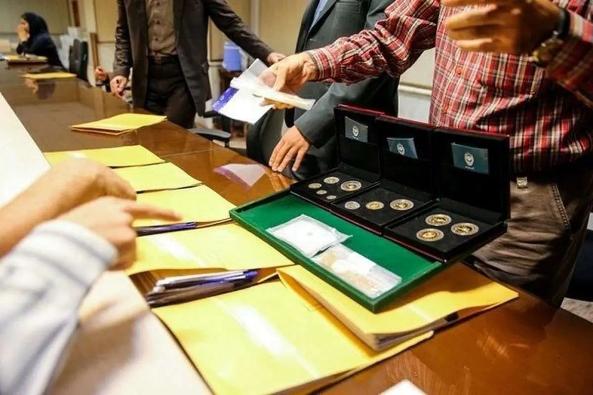 حراج سکه یا پیشفروش؛ کدام روش سود بیشتری دارد؟