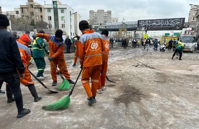 وضعیت بزرگراه باقری پس از اصابت مجدد موشک