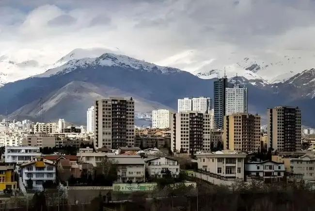 بیش از 2 دهه است مشکل زیرساخت مسکن داریم / شهرک هایی بدون مدرسه و خدمات بهداشت ساخته ایم / مگر می شود به مردم گفت حق ندارید به تهران بیایید؟
