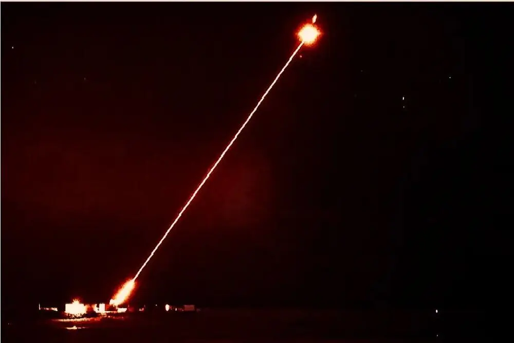 لیزرها، سلاح جدید میدان جنگ در سال 2025