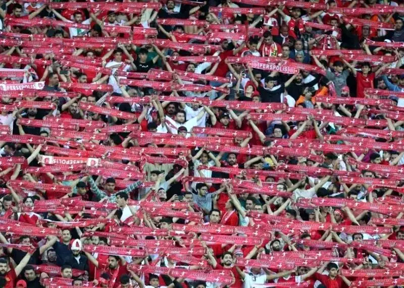 متلک و کری‌خوانی پرسپولیسی‌ها به باخت ۷ گله استقلال