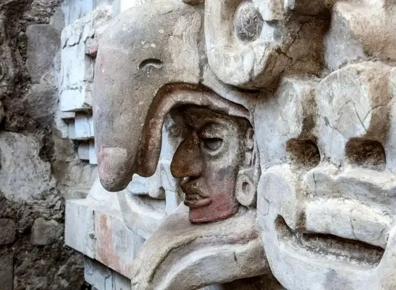  مقبرۀ جغدنشان