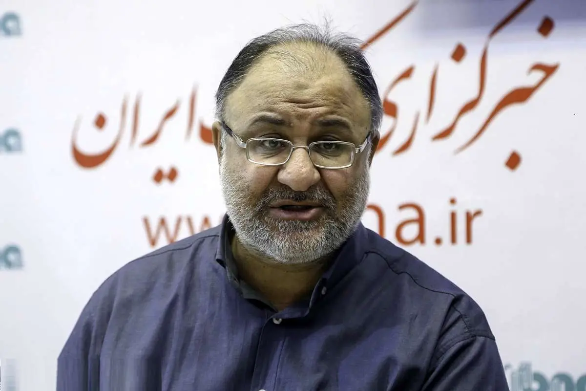 طعنه روزنامه اطلاعات به صادق کوشکی: شما که قادرید در سه سوت هزاران حجاب‌بان را به میدان فرابخوانید