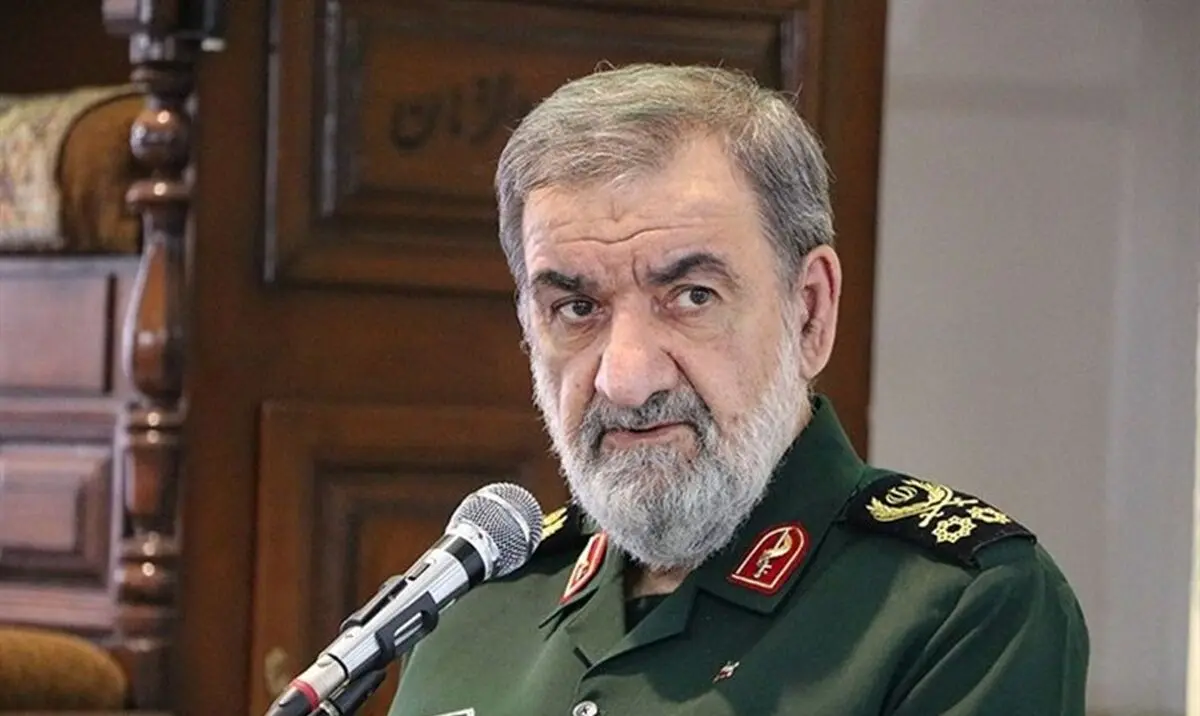 محسن رضایی: منتظر نفت ۱۵۰ دلاری طی روزهای آینده باشید