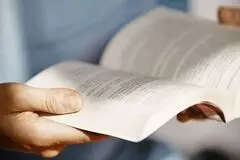 هیچوقت برای خواندن این ۱۱ کتاب دیر نیست!