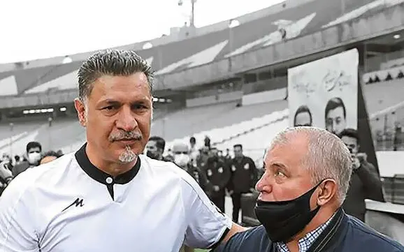 برخورد دایی و پروین در یک مراسم ختم