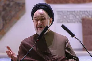 محمد خاتمی: چین از هر چیزی که مانع قدرت اقتصادی‌اش شود، اجتناب می‌کند/ این کشور جایگاه قدرت نخست جهان را دنبال می‌کند