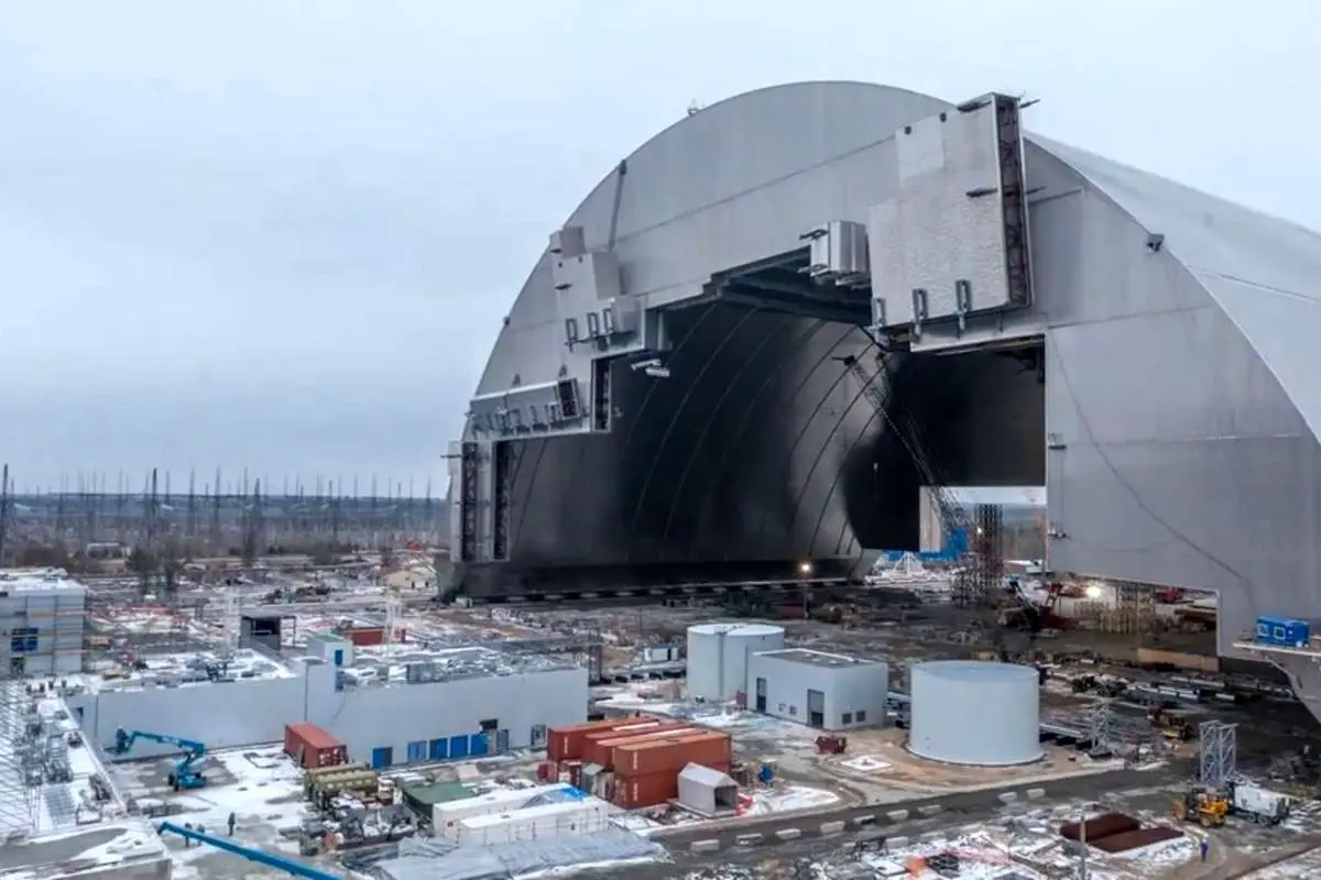 آژانس بین‌المللی انرژی اتمی: سپر حفاظتی نیروگاه هسته‌ای چرنوبیل آسیب دیده است