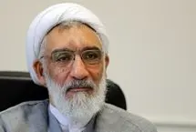 پورمحمدی: روحانیون در همه چیز دخالت می‌کنند و اقتصاددانان برای نظامیان نسخه می‌پیچند