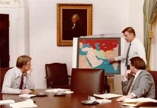 دلیل انصراف دولت کارتر از حمله به جزایر ایرانی و خارک