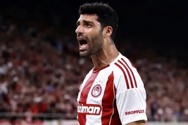 ببینید؛ گل زیبای مهدی طارمی در بازی المپیاکوس مقابل آ.ا.ک آتن