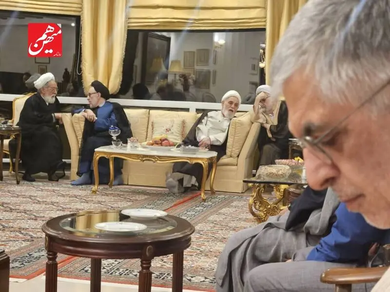 دیدار سیاسیون در منزل کرباسچی
