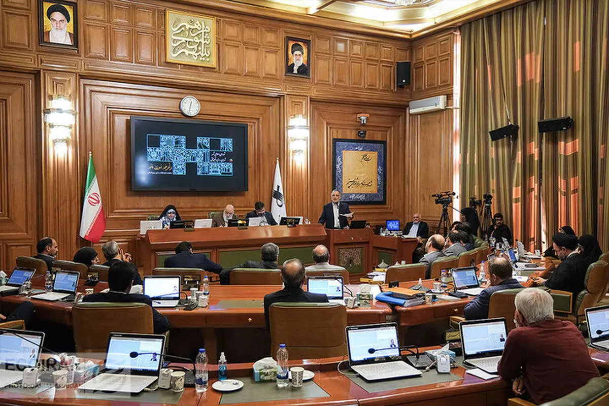 رقابت بذرپاش و زاکانی بر سر ساختمان بهشت؟