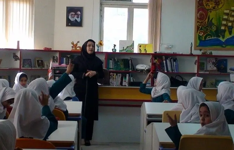 از مدارس فرسوده تا آموزش‌های بی‌ربط با بازار کار؛ موانع پایداری در آموزش ایران