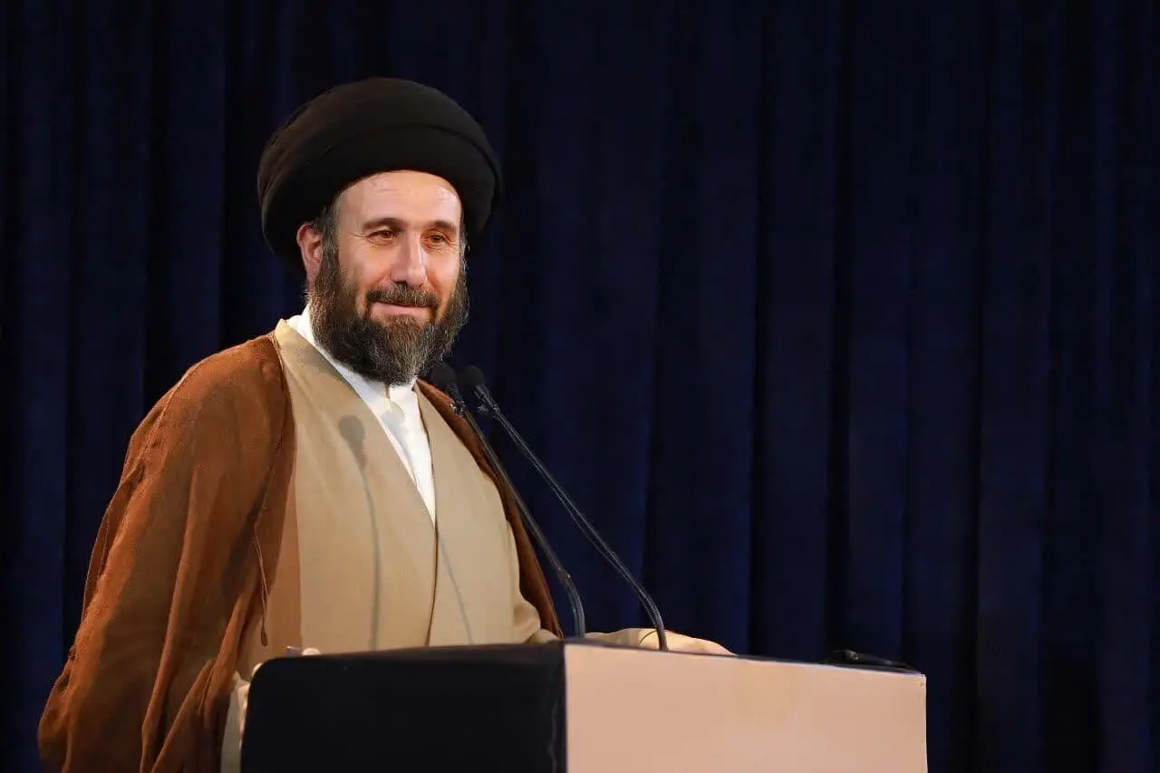 واکنش امام جمعه قزوین به حرکت پوتین هنگام مانور هواپیماهای آمریکایی در آلاسکا: او را انسان زیرکی می دانستم