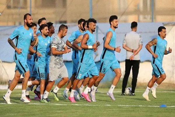 نقطه ضعف استقلال مقابل تراکتور

