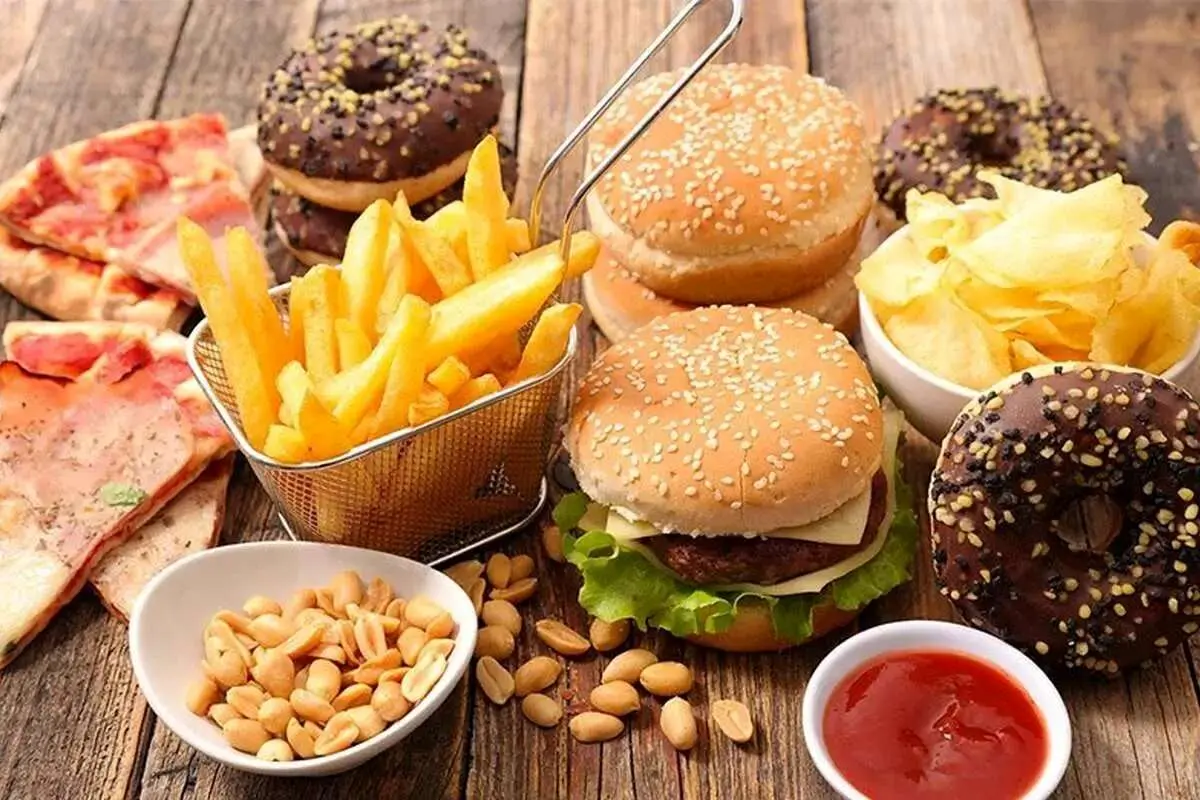 غذاهایی که زودتر پیرتان میکند