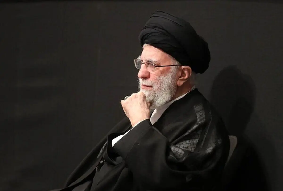 رهبر انقلاب: جمهوری اسلامی استحکام بی‌نظیر پایه‌های نظام و کشور خود را به دنیا نشان داد

