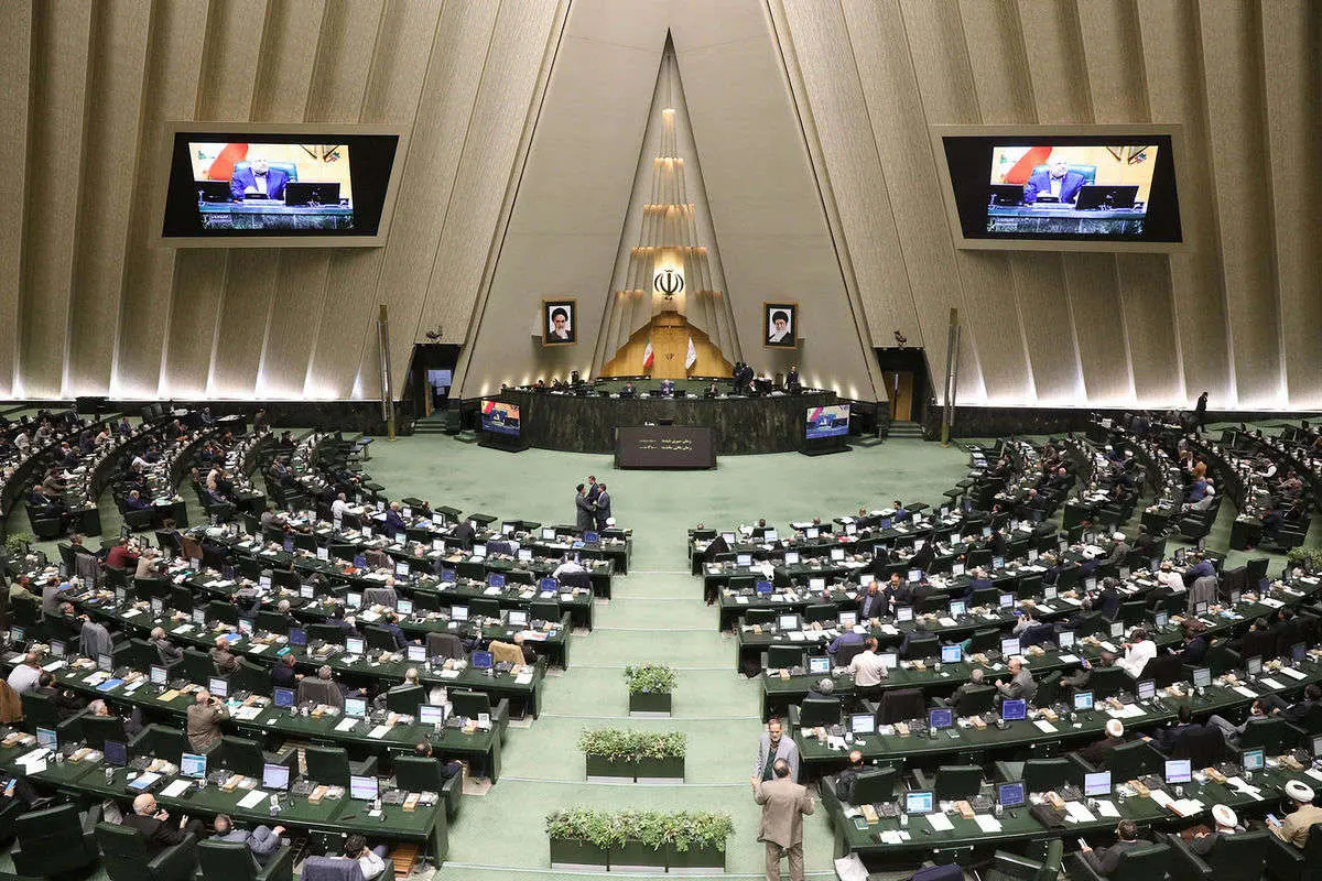 هشت وزیر به مجلس می‌روند