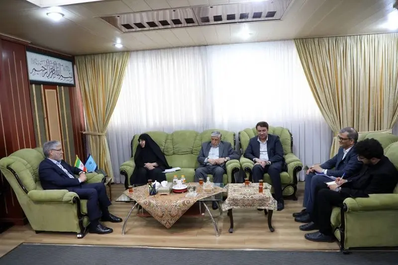 وحیددستجردی