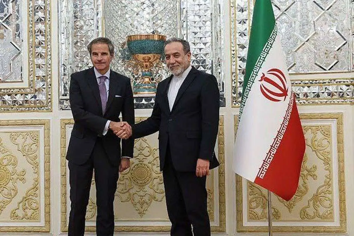 گفت‌وگوی تلفنی مدیرکل آژانس با وزیر امور خارجه