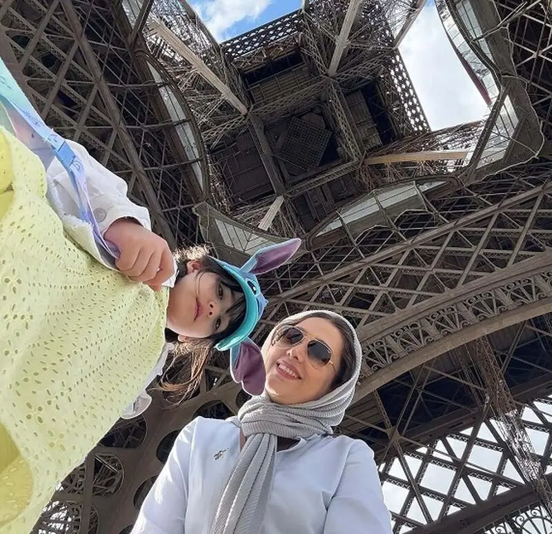 سارا روستاپور