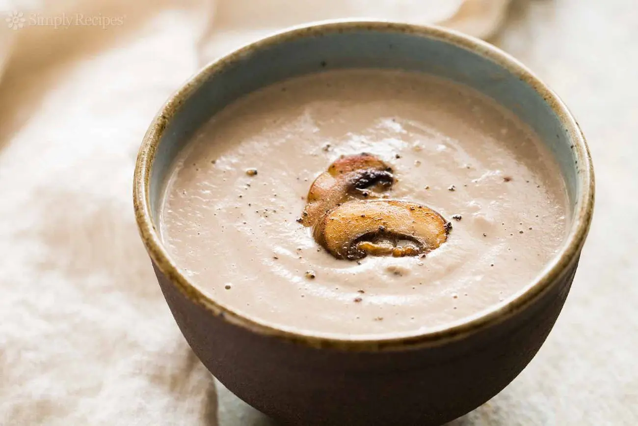 طرز تهیه سوپ کرمی فرانسوی؛ پیش‌غذای خاص و خوشمزه 

