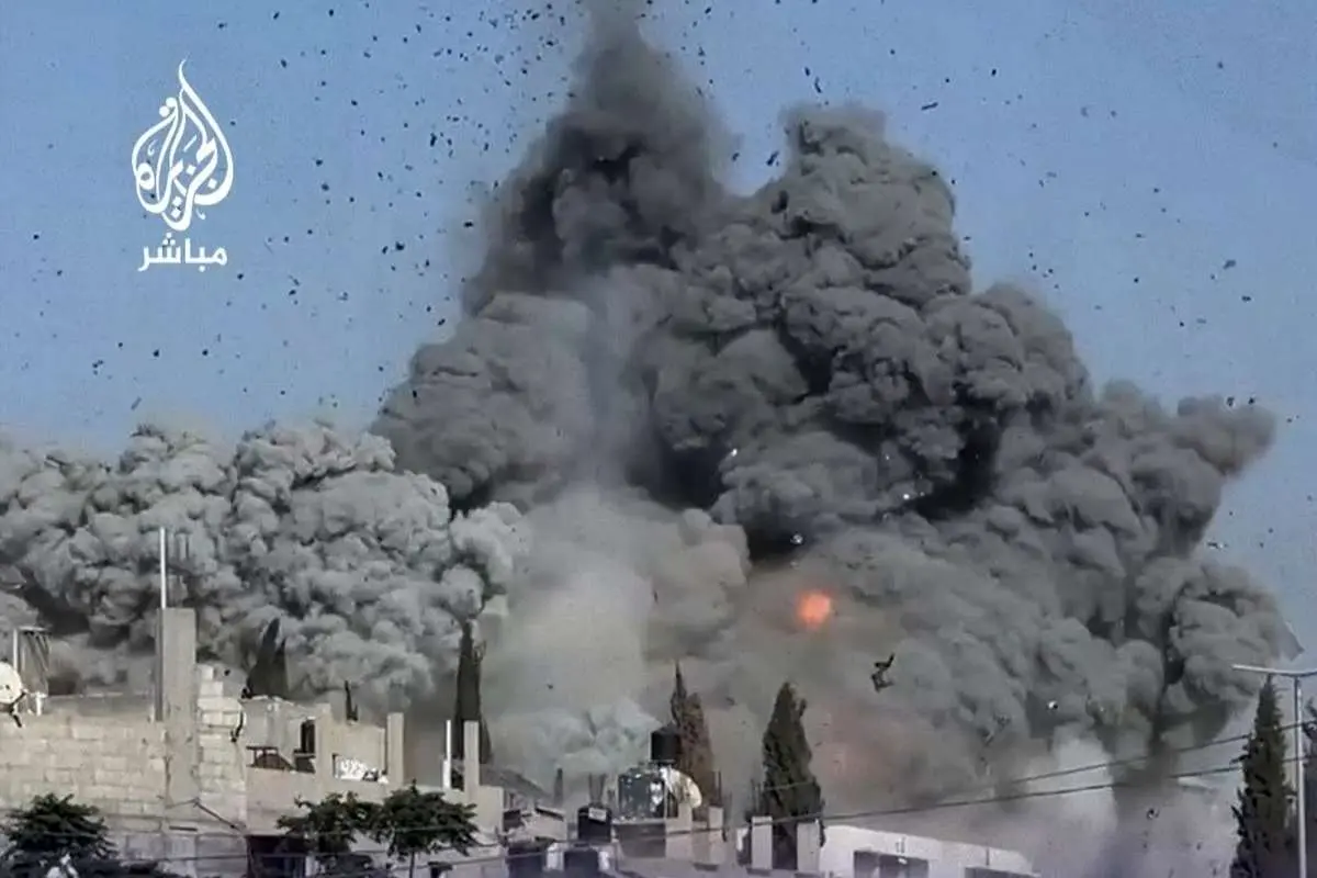 ببینید؛ لحظه هولناک اصابت موشک به پناهگاه آوارگان فلسطینی 