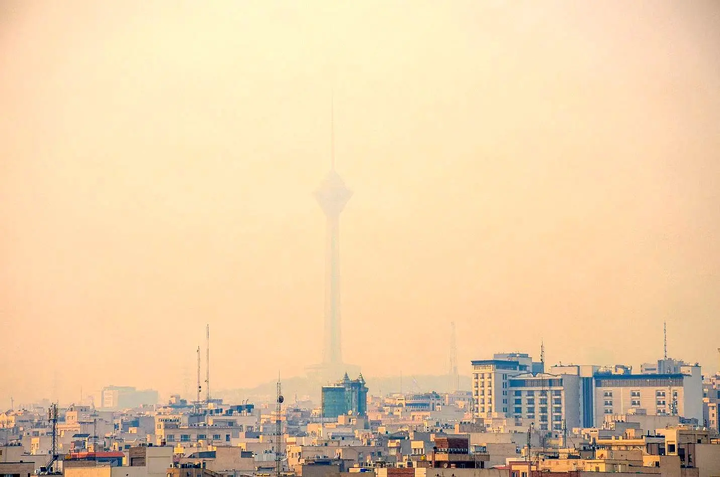 قمار سیاسی با سرنوشت ایران