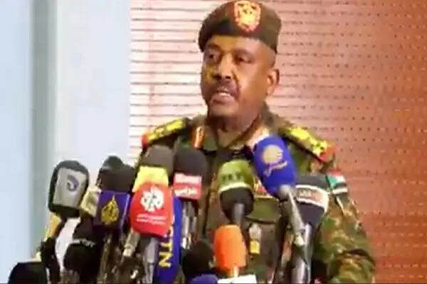 سودان: امارات و اتیوپی به فرودگاه خارطوم حمله کردند