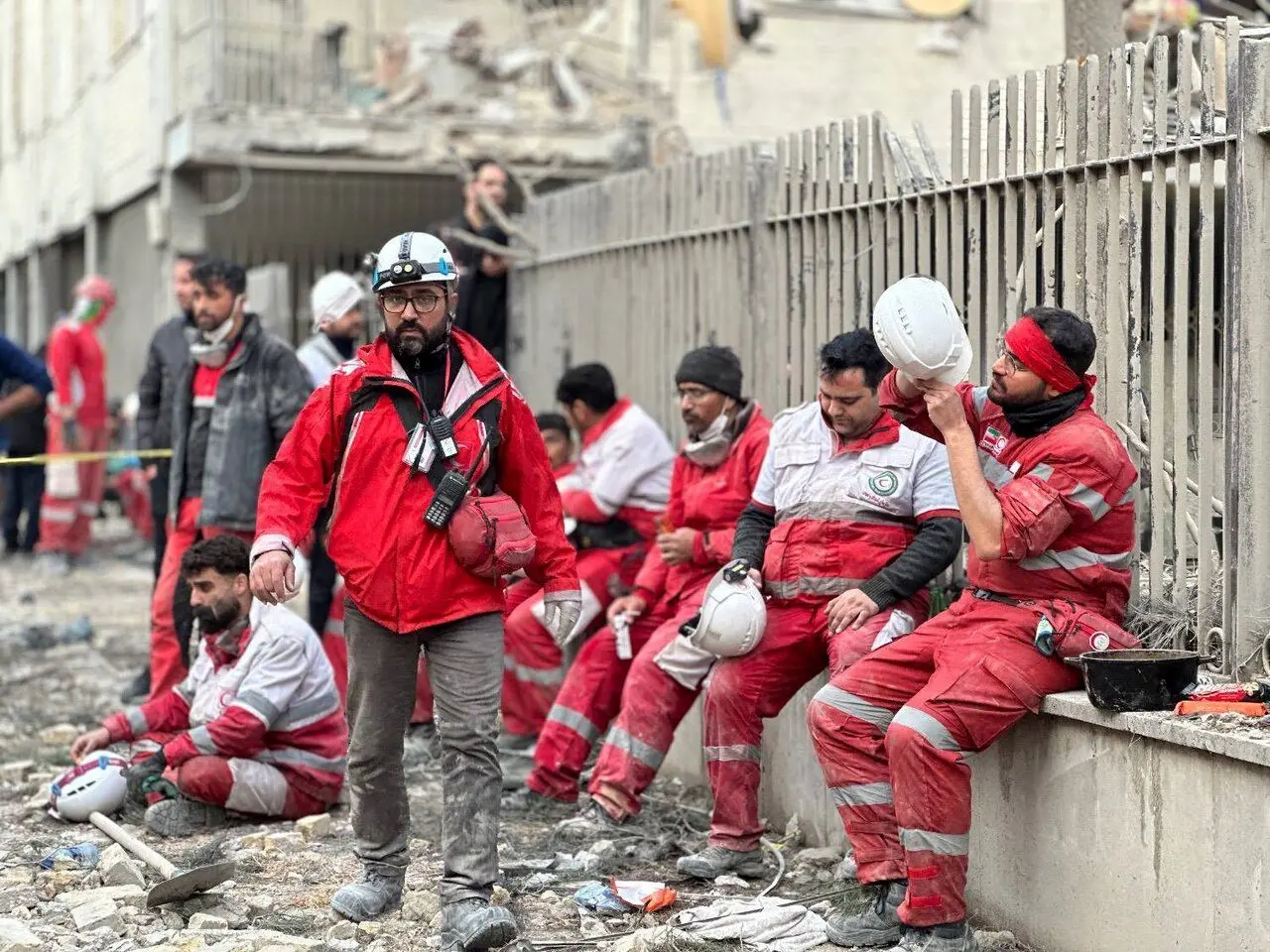 ناگفته‌های امدادگر هلال‌احمر از امدادرسانی بعد از بمباران سنگین میدان فردوسی تهران