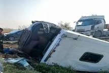 واژگونی یک کامیون حامل مهاجران در افغانستان با ۱۸ کشته و ده‌ها زخمی