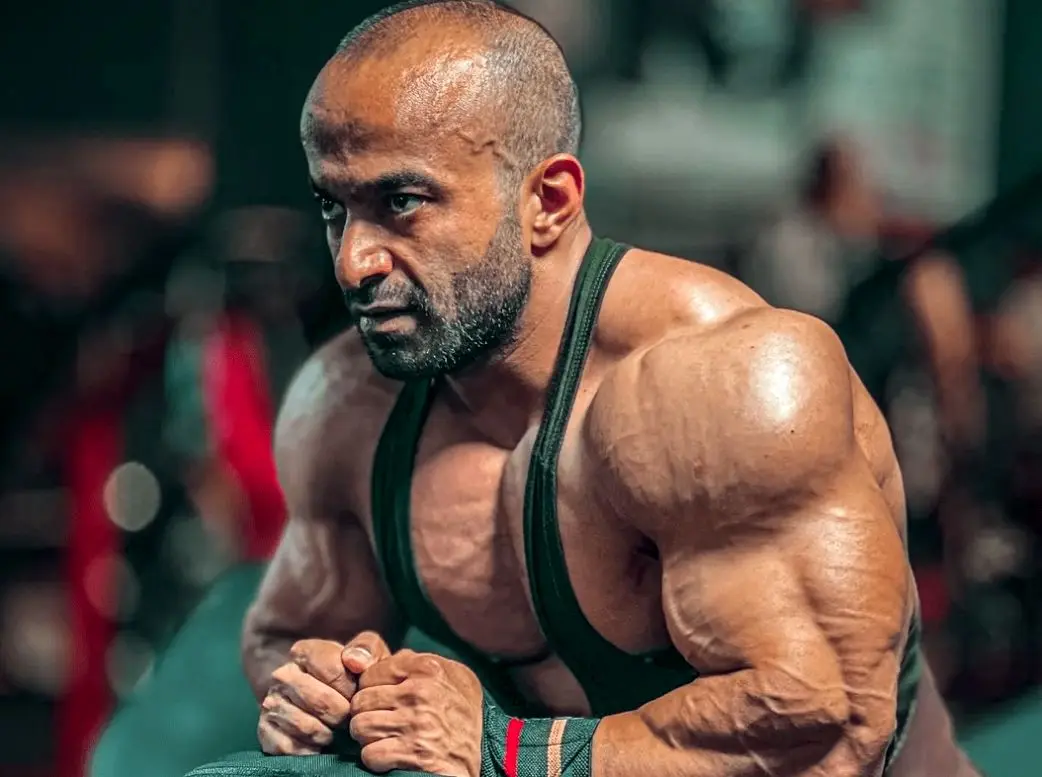 درگذشت شوکه کننده فرامرز عزیزی قهرمان بدنسازی / علت چه بود؟!