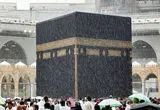 ببینید؛ بارش باران شدید در خانه خدا