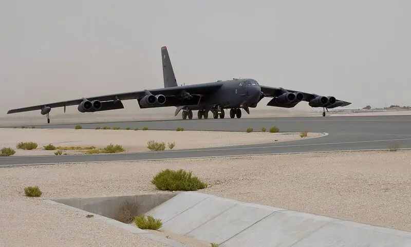 B52_in_al_udeid_base_may_2019