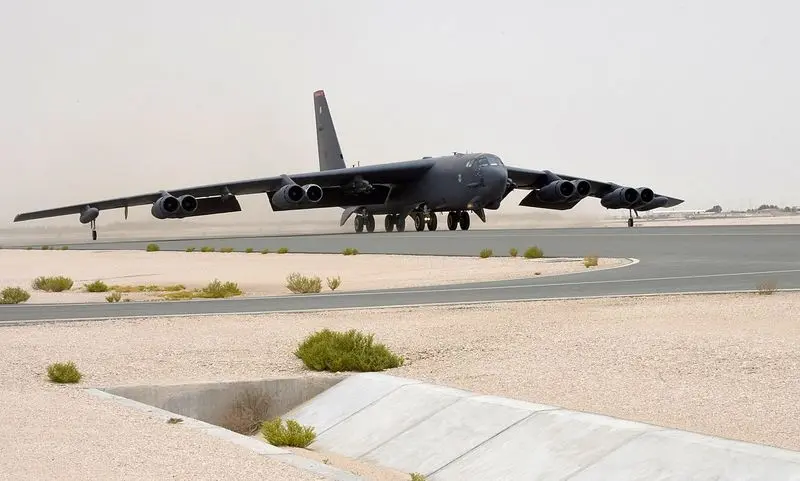 B52_in_al_udeid_base_may_2019