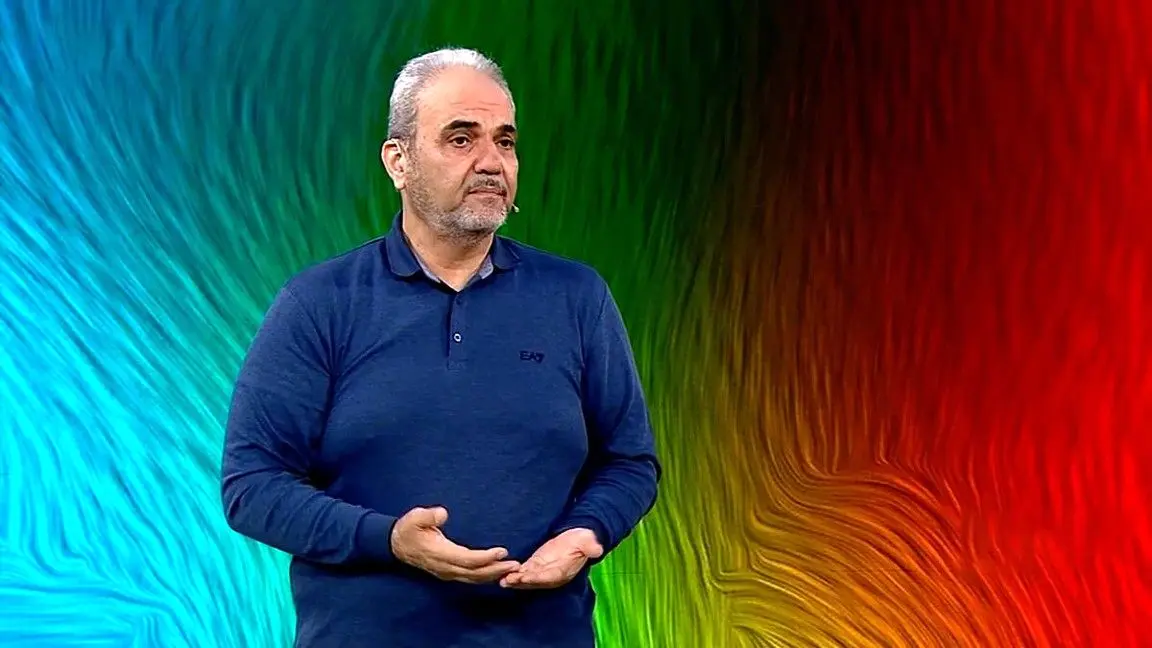 آقای خیابانی به‌جای گیردادن به لباس بچه‌های ما، از مشکلات بگویید

