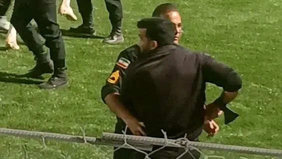 ببینید؛ حمله با تبر به بازیکنان جوان در آهنگ‌شهر بافق یزد!
