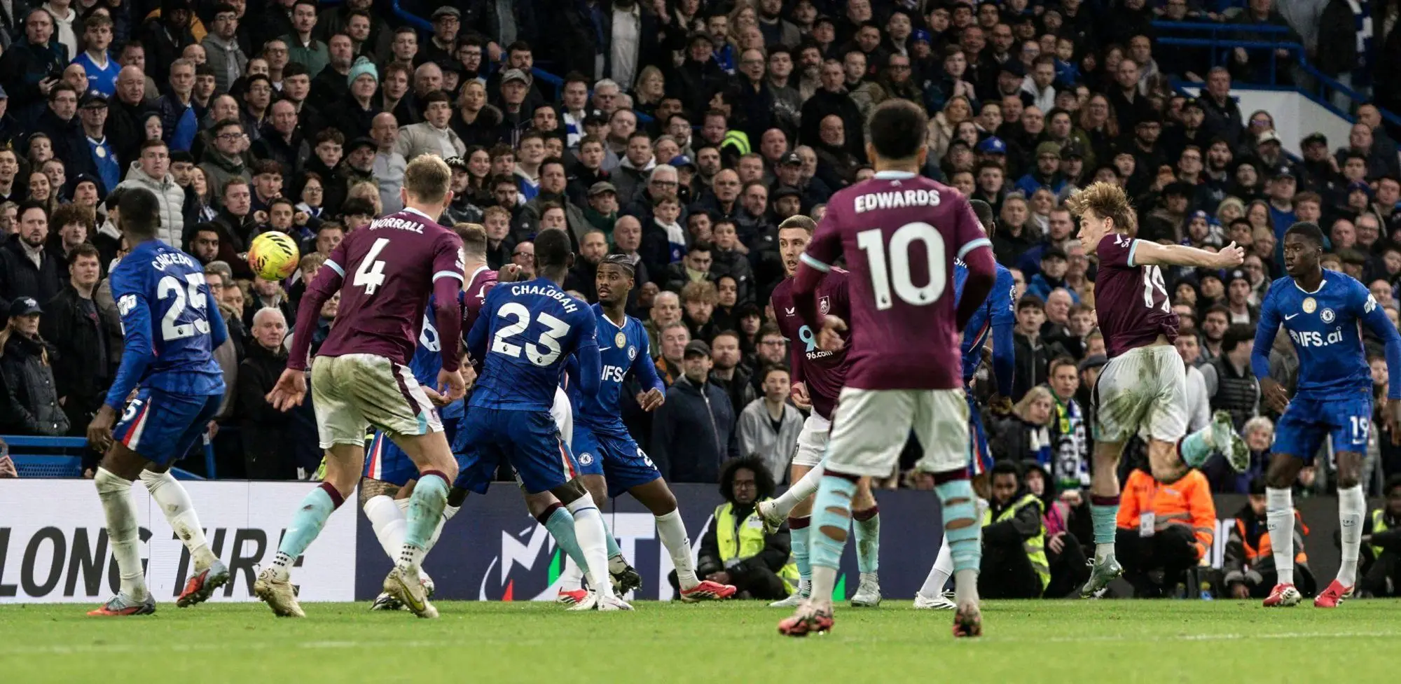 ببینید؛ خلاصه بازی چلسی 1 - برنلی 1