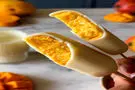 طرز تهیه بستنی مگنوم انبه و نارگیل با روشی آسان در منزل

