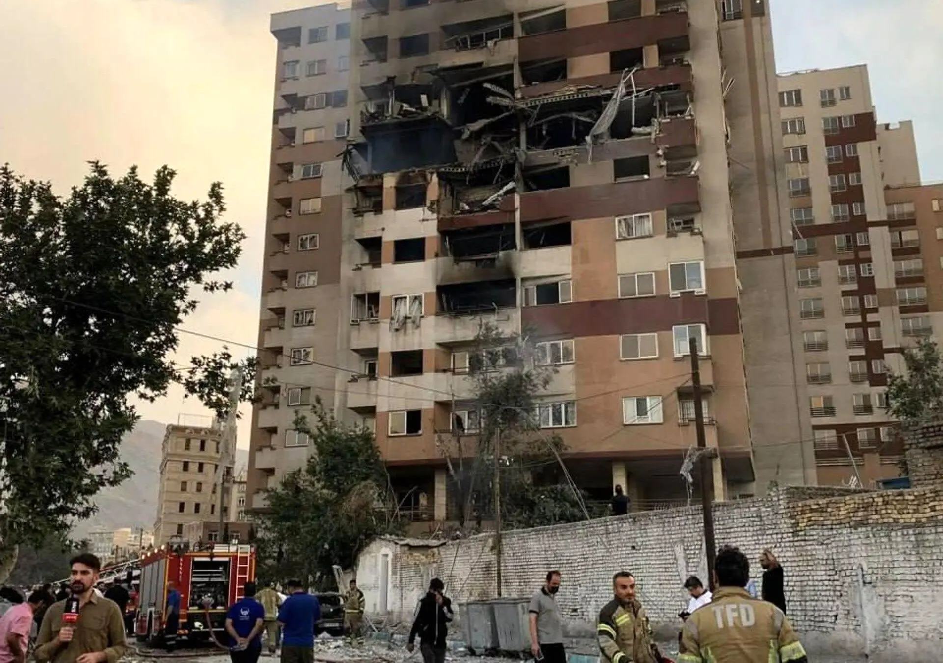 مأموریت «ستاد بازسازی مناطق آسیب‌دیده»؛ شهروندان به کجا مراجعه کنند؟ 