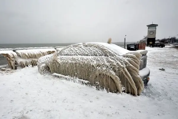 دریاچه‌ای که به بیابان یخی تبدیل شد