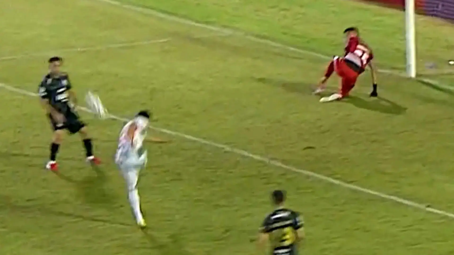 خنده‌دارترین پنالتی سال